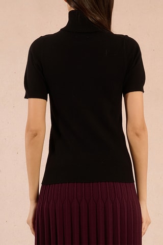 Pull - Noir - Molly Bracken