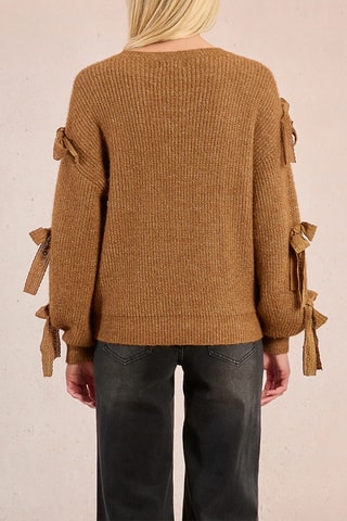 Pull - Camel - Molly Bracken