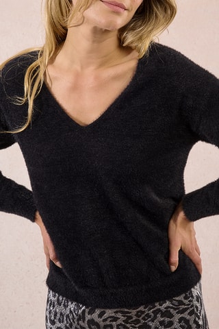 Pull - Noir - Molly Bracken