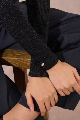 Pull - Noir - Molly Bracken