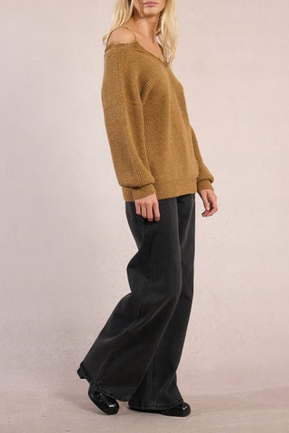 Pull - Camel - Molly Bracken