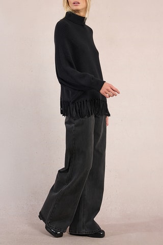 Pull - Noir - Molly Bracken