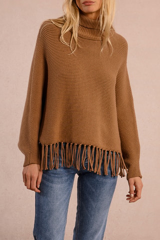 Pull - Camel - Molly Bracken