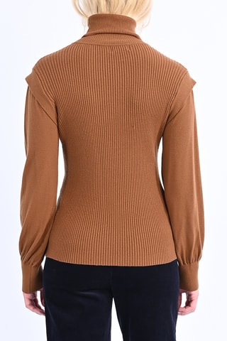 Pull - Camel - Molly Bracken