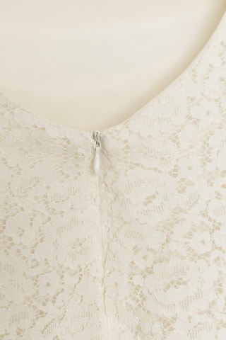 Robe droite en dentelle - Ecru
