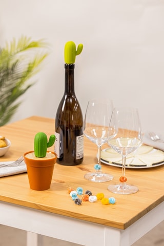 1 bouchon de bouteille à vin et 6 marque-verres en silicone