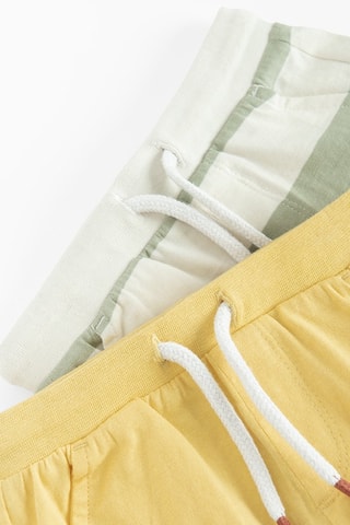 2 shorts - Jaune et vert