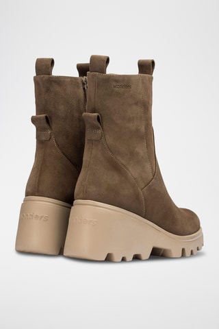 Stivaletti con zeppa in pelle scamosciata - Taupe