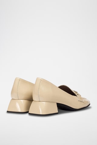Mocassins à talons en cuir verni - Beige