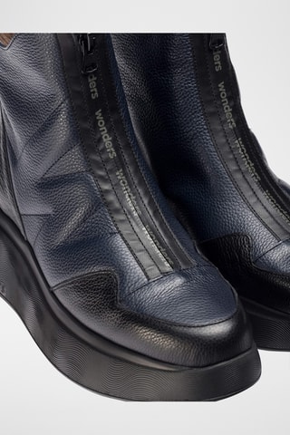 Stivaletti con zeppa in pelle - Nero
