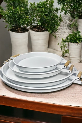 4 plateaux - 30/37/45/51 cm