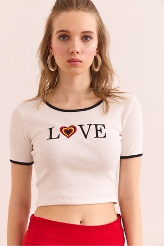 Crop top - Blanc, noir et rouge
