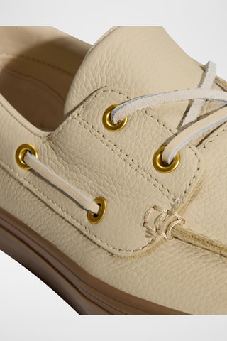 Chaussures bateau en cuir - Beige - Vans