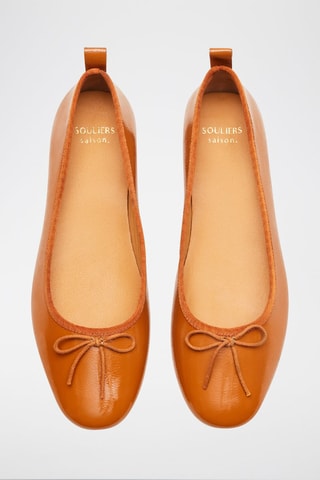 Ballerines en cuir verni Camille - Camel