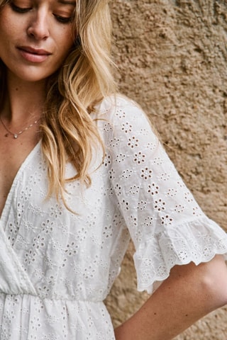 Vestido evasé con bordado inglés Romine - Blanco