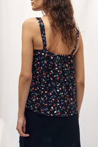 Top de flores - Negro