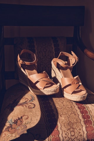 Sandales compensées en cuir - Camel
