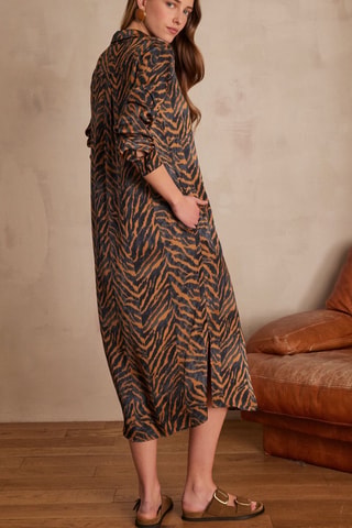 Robe droite - Marron et noir
