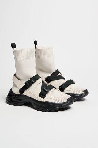 Zapatillas estilo calcetín Move - Beige y negro