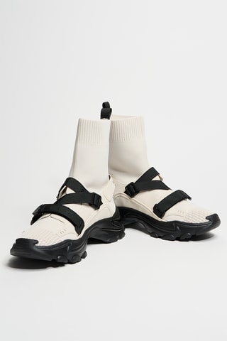 Zapatillas estilo calcetín Move - Beige y negro