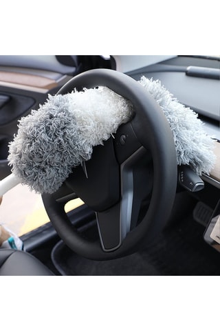 Plumeau et rouleau anti-peluches