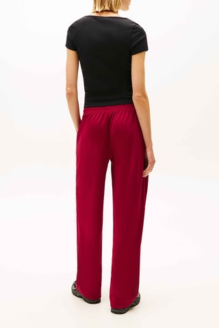 Top Denim Essentials - Negro