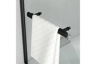 Pare baignoire rabattable en verre trempé avec porte-serviette Essentiel - 70 x 120 cm