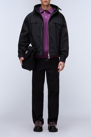 Cortavientos con capucha - A-Traveler - Negro