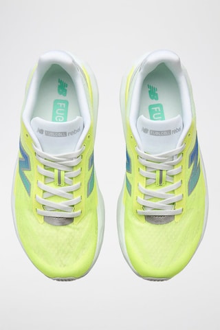 Chaussures d’entraînement FuelCell Rebel V5 - Vert fluo et gris clair - New Balance