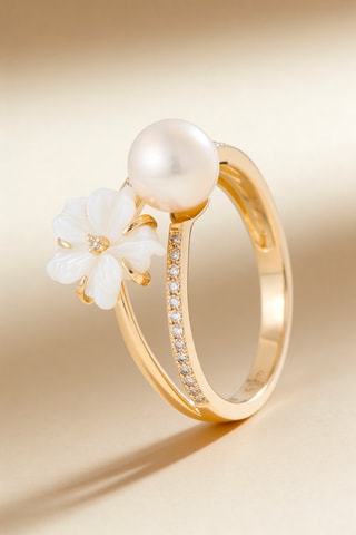 Bague Fleur perlée - Or jaune, diamants naturels, perle d'eau douce et nacre
