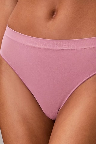 String - Mauve