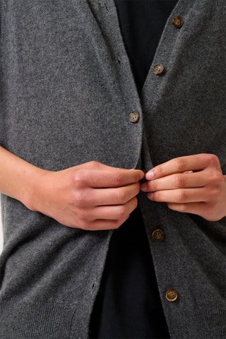Gilet Hugo 100% cachemire, 2 fils - Col en V - Gris