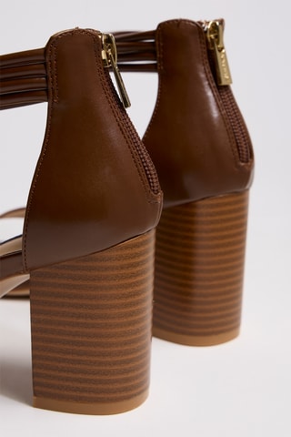 Sandali con tacco - Marrone