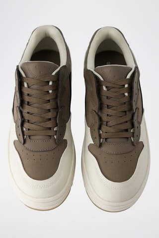 Sneakers - Wit en Bruin