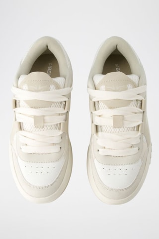 Baskets - Beige clair et blanc