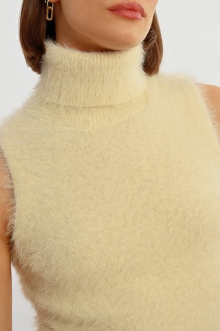 Top - Beige - Lili Sidonio x Molly Bracken