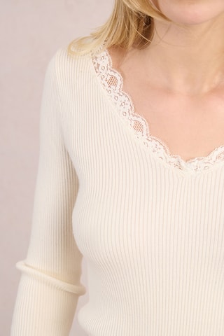 Top - Ecru - Molly Bracken