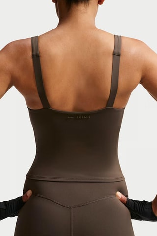 Top d’entraînement push-up Nike Skims - Marron