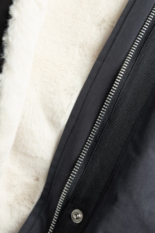 Parka con capucha - Negro