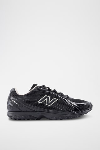 Baskets en cuir verni 204 - Noir