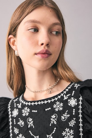 Blouse brodée volants - Noir