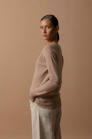 Jersey Penelope 100 % cachemir, 2 hilos - Cuello de pico. - Camel