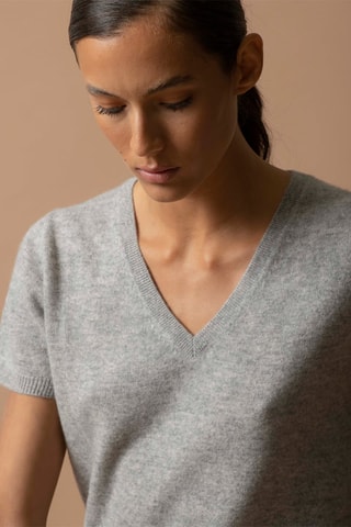 Camiseta Efimia 100 % cachemir, 2 hilos - Cuello de pico. - Gris