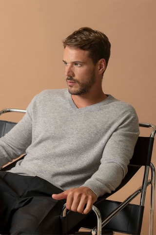 Jersey Alexander 100 % cachemir, 2 hilos - Cuello de pico. - Gris