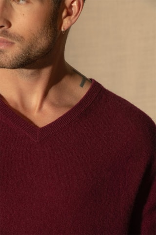 Jersey Alexander 100 % cachemir, 2 hilos - Cuello de pico. - Burdeos