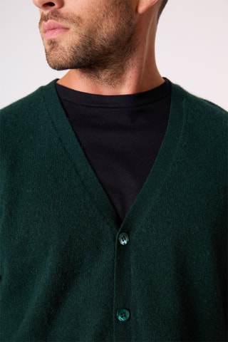 Cárdigan Errol 100 % cachemir, 2 hilos - Cuello de pico. - Verde