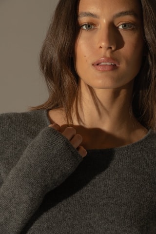 Jersey Marya 100 % cachemir, 4 hilos - Cuello redondo. - Antracita
