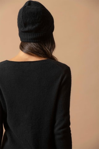 Jersey Shannon 100 % cachemir, 2 hilos - Cuello de pico. - Negro