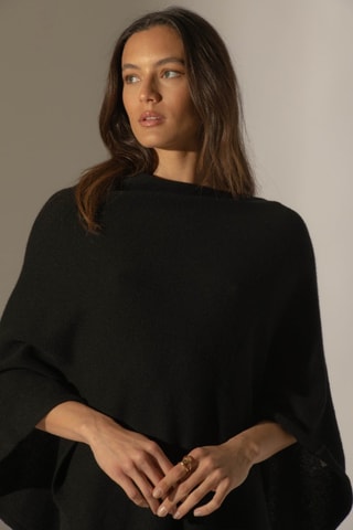 Poncho Georgia 100 % cachemir, 4 hilos - Cuello barco. - Negro
