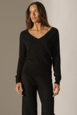 Jersey Penelope 100 % cachemir, 2 hilos - Cuello de pico. - Negro